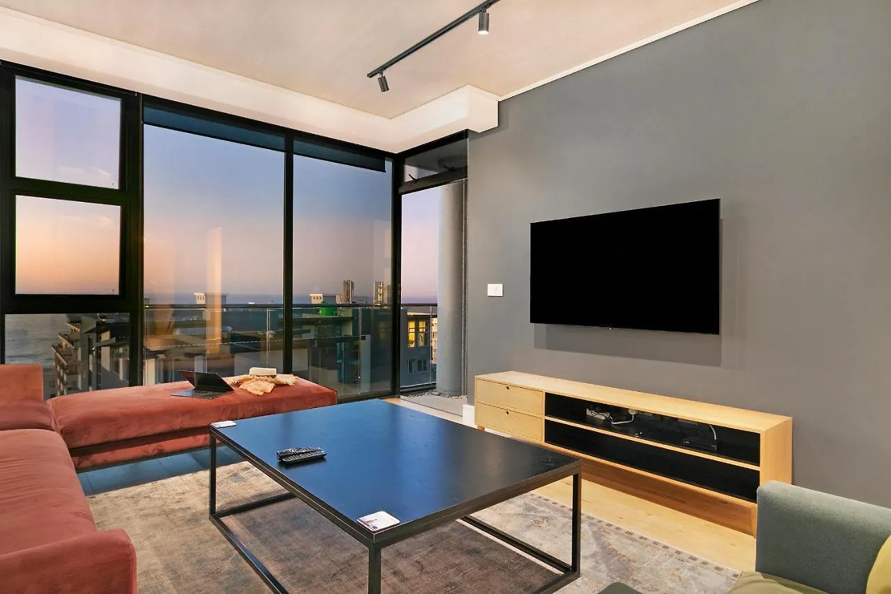 Latitude Aparthotel By Totalstay Cape Town